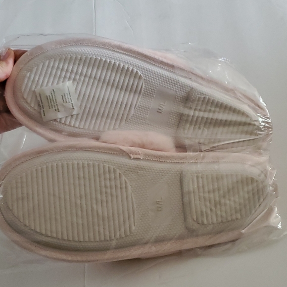 Splendid Faux Fur Slippers NWT's Size M-L - Picture 7 of 7